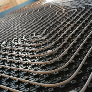 Tubo Polibutileno (PB) para instalaciones sanitarias de fontanería, calefacción o hilo radiante. Instalación sin soldadura